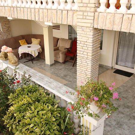 Apartments Kata Σίμπενικ Εξωτερικό φωτογραφία