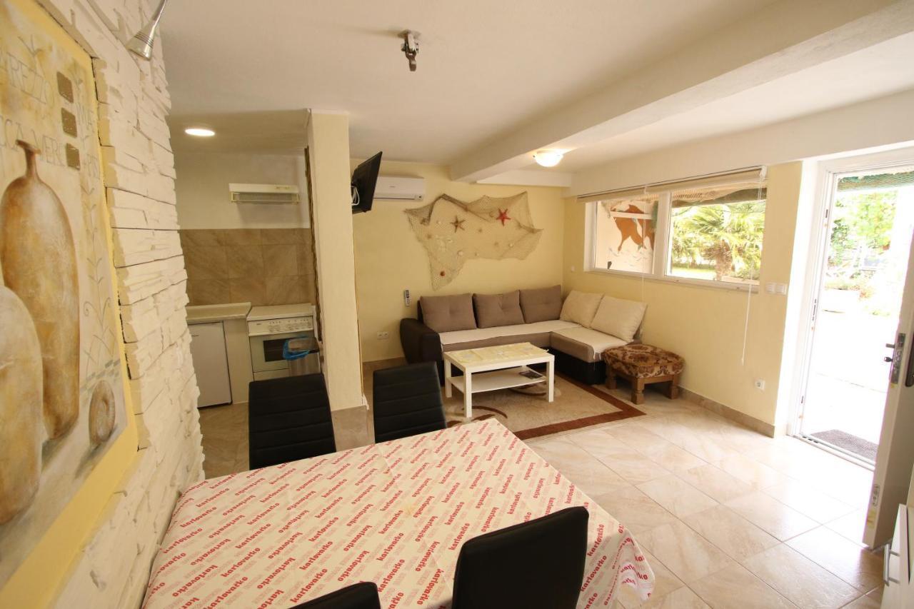 Apartments Kata Σίμπενικ Εξωτερικό φωτογραφία